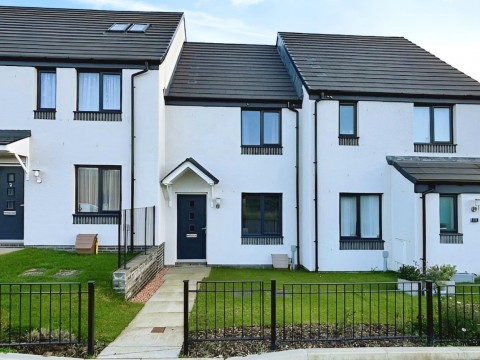 View Full Details for Rosslyn Loan, Kirkcaldy