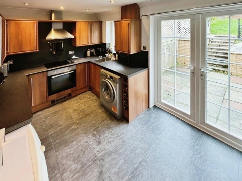 Images for Scaraben Crescent, Formonthills, Glenrothes